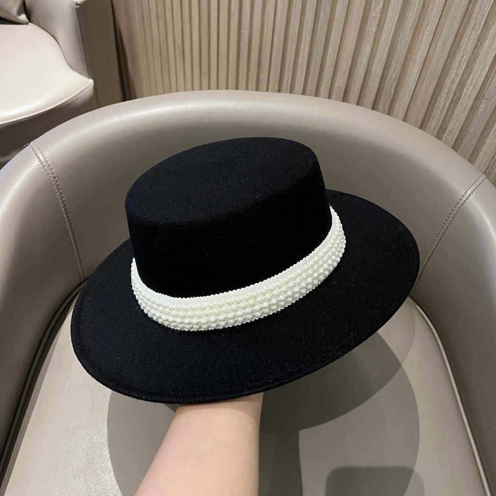 French celebrity style autumn and winter pearl flat top top hat women's fashion British warm wide brim woolen hat felt hat tide