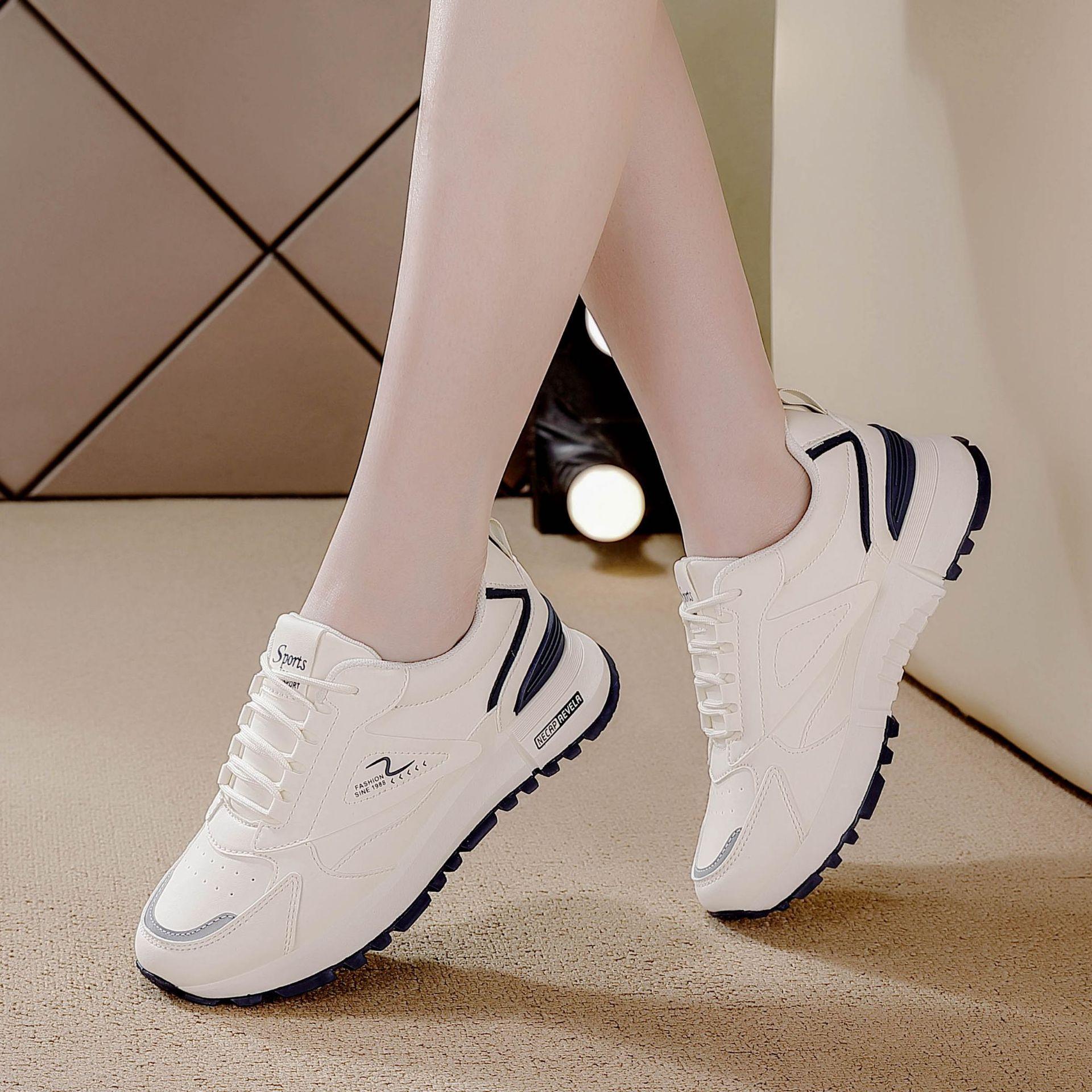 

Женские кроссовки 2025 новые весенне-летние универсальные модные для маленькой ноги женские туфли папины плоские кроссовки модные одинарные туфли 42