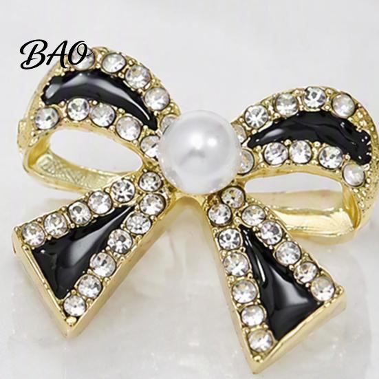 Sophisticated Gift for Her 1 Pair Sparkly Rhinestone Bow Knot Stud Earrings Women, Faux Pearl Lightweight Daily Wear Ribbon Earrings, Statement Cubic