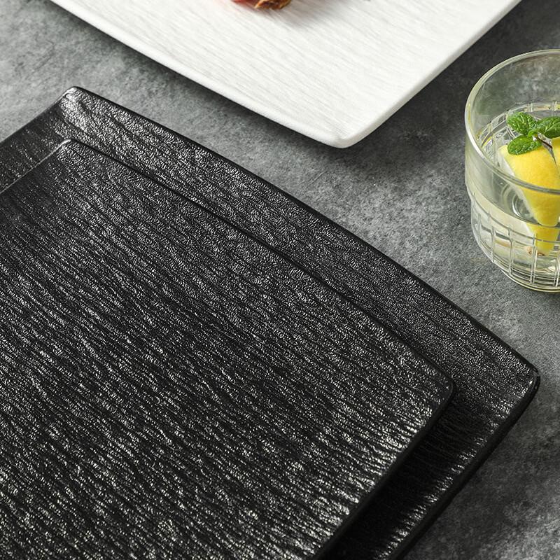 Dünzhū 9-inch Square Ceramic Dinner Plate
