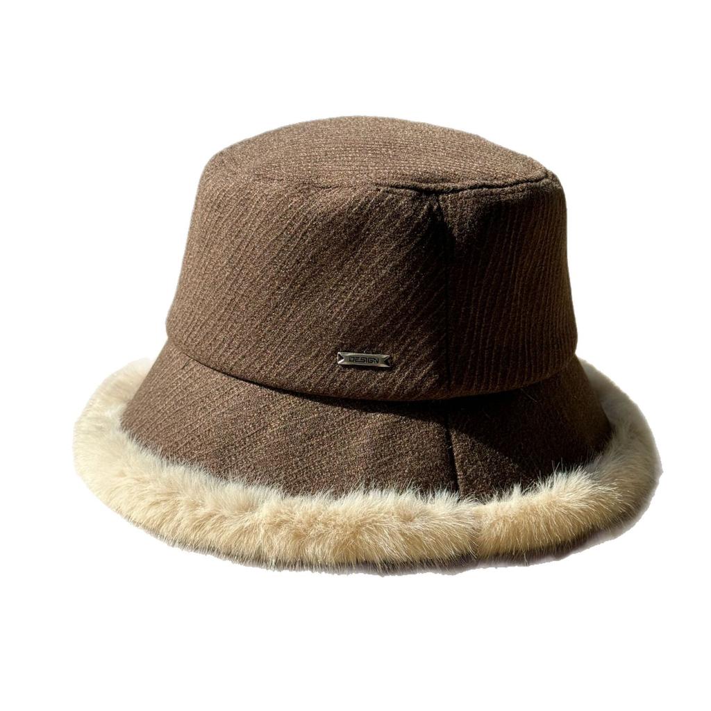 Plush Mongolian hat women's new winter cold warm fashion versatile big head circumference show face small bucket hat