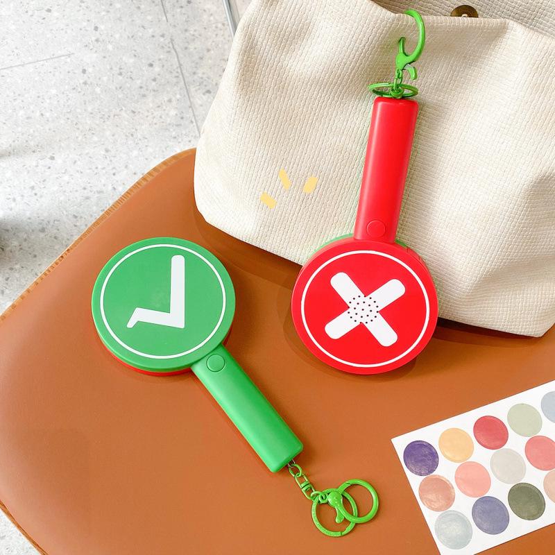 Creative Sound-Emitting Double-Sided Right/Wrong Button Keychain