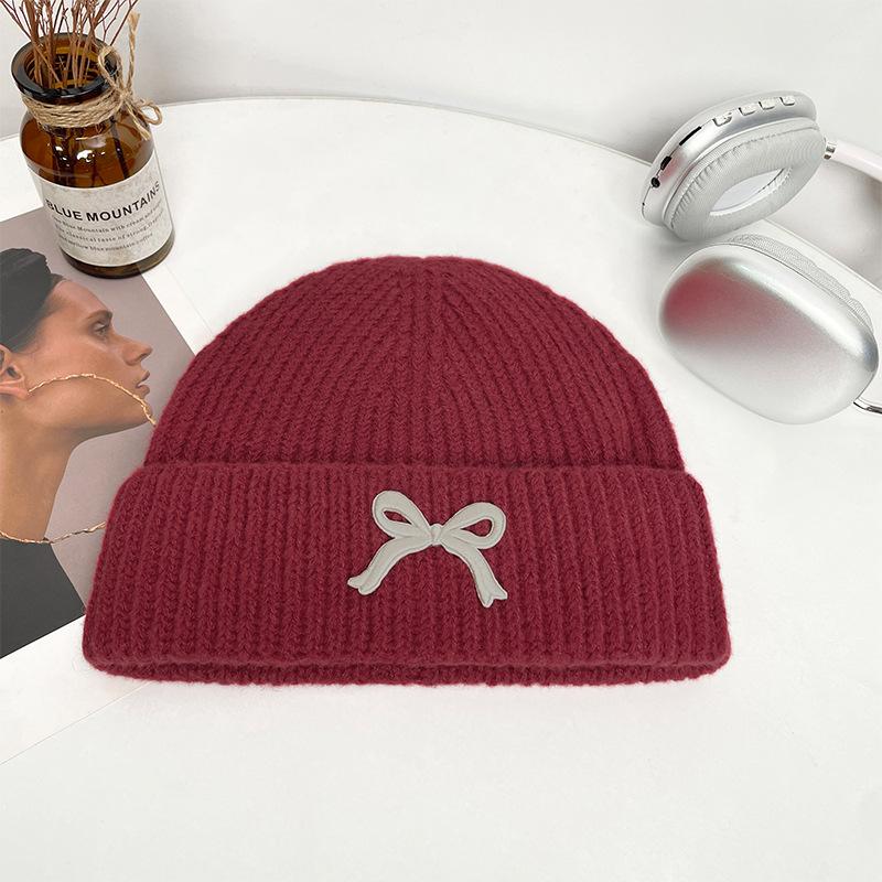 New Simple Letter Woolen Hat for Women in Autumn and Winter Warm Knitted Hat Outdoor Versatile Ear Protection Face Small Cold Hat for Men