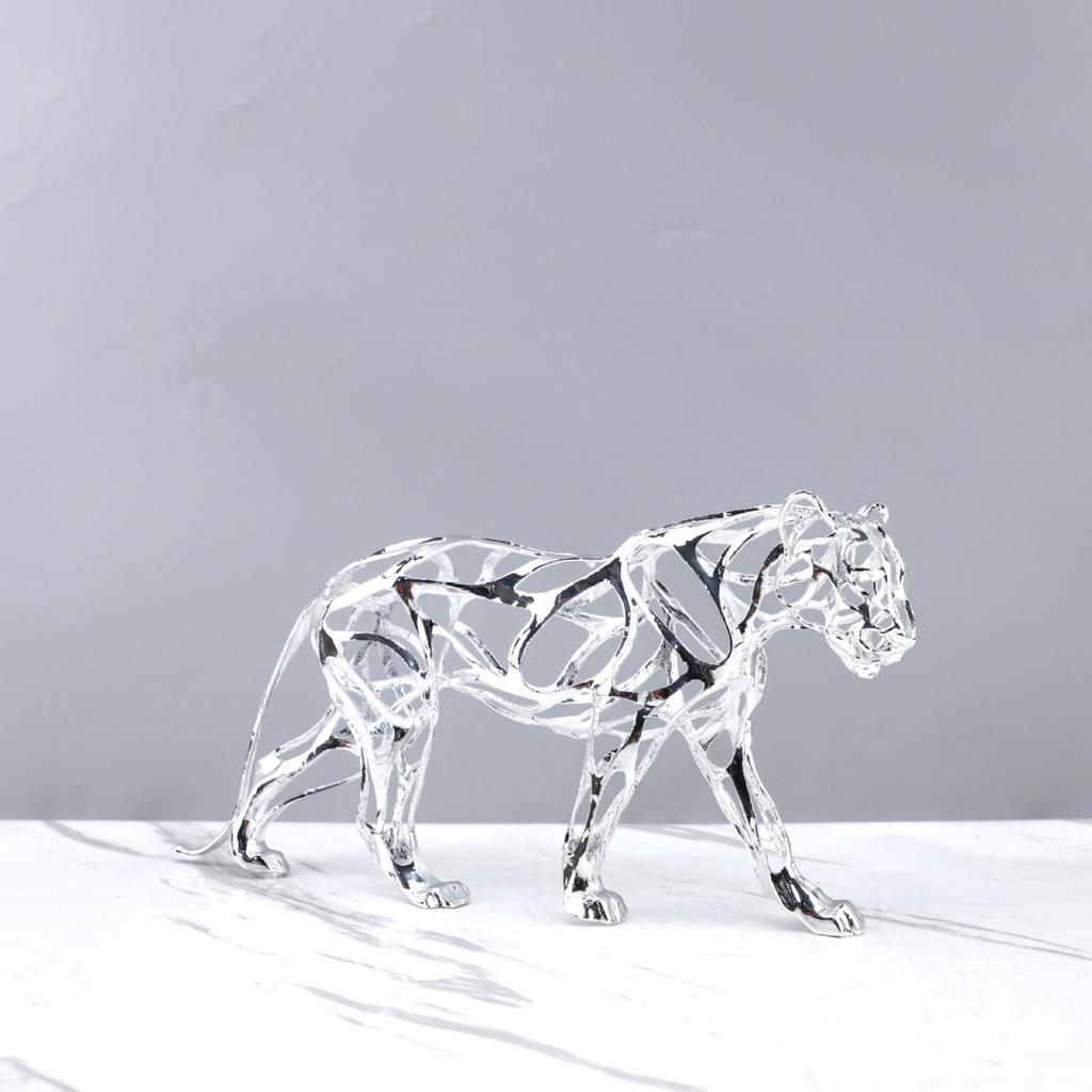European Style Light Luxury Gold Hollowed Out Lion Horse Elephant Animal Sculpture Living Room Metal Decoration Home Accessories