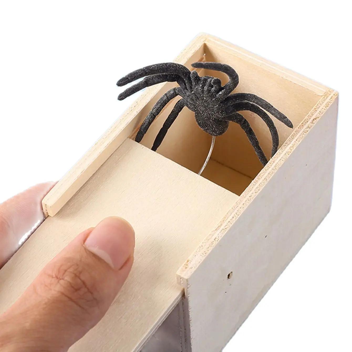 

1PC-Wooden Prank Trick Practical Joke Home Office Scare Toy Box Gag Spider Parents Friend Funny Play Joke Gift Surprising OneSize цвет старого дерева