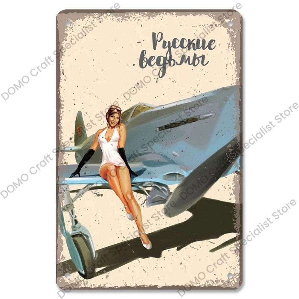 Metallplatta för flickor i interiör från Pinup-postern