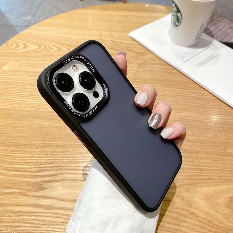 

Захисний чохол 15ProMax: Матовий напівпрозорий чохол для телефону Apple 15ProMax iPhone 13 Pro чорний