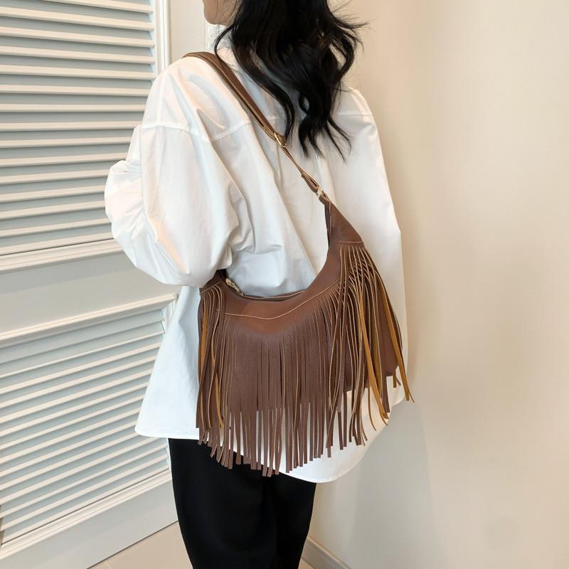 Elegante Borsa a Tracolla Retro con Frange da Donna Borsa a Spalla in Ecopelle Primavera 2024