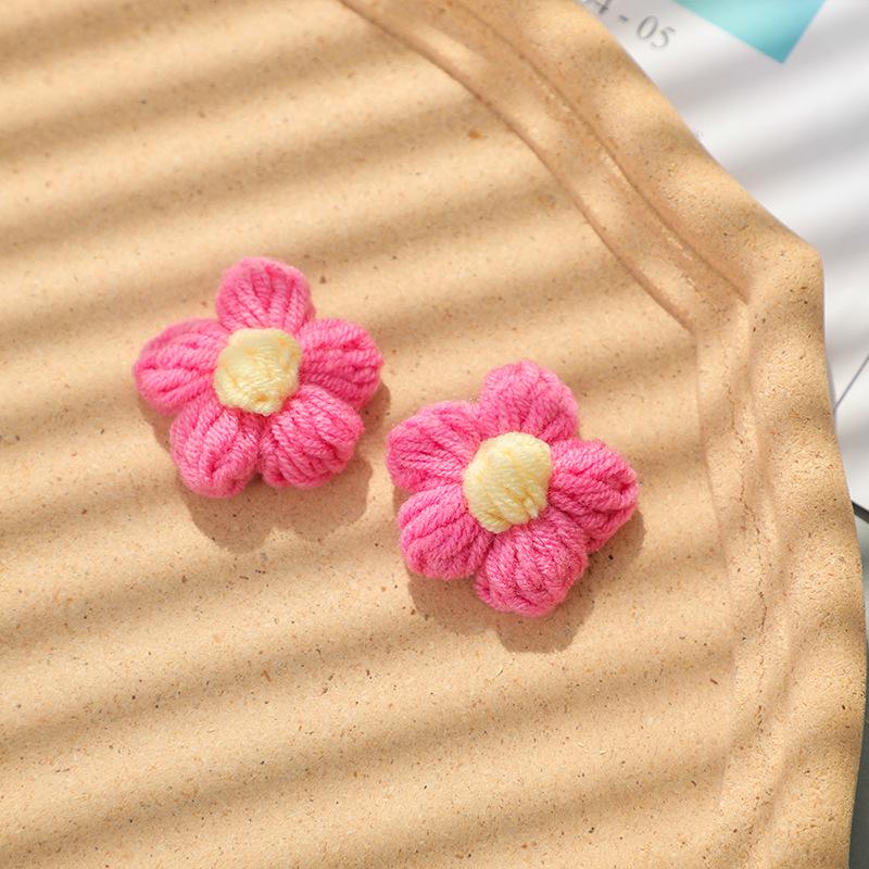 Handmade Crochet Wool Flowers: Teacher’s & Mother’s Day Hair Clips & Accessories