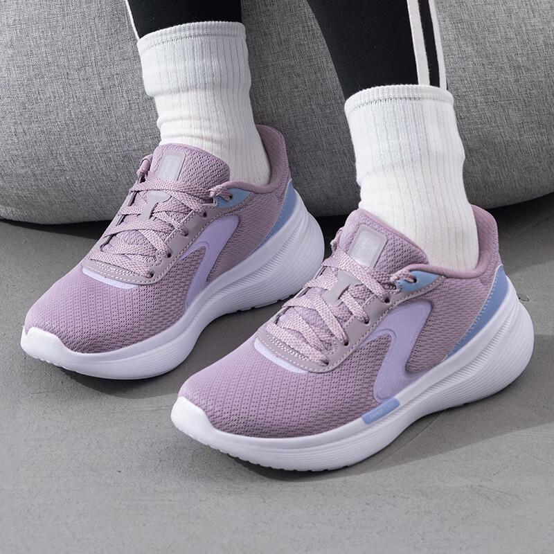 Skechers Women s 7/24 Running Shoes US 6.5