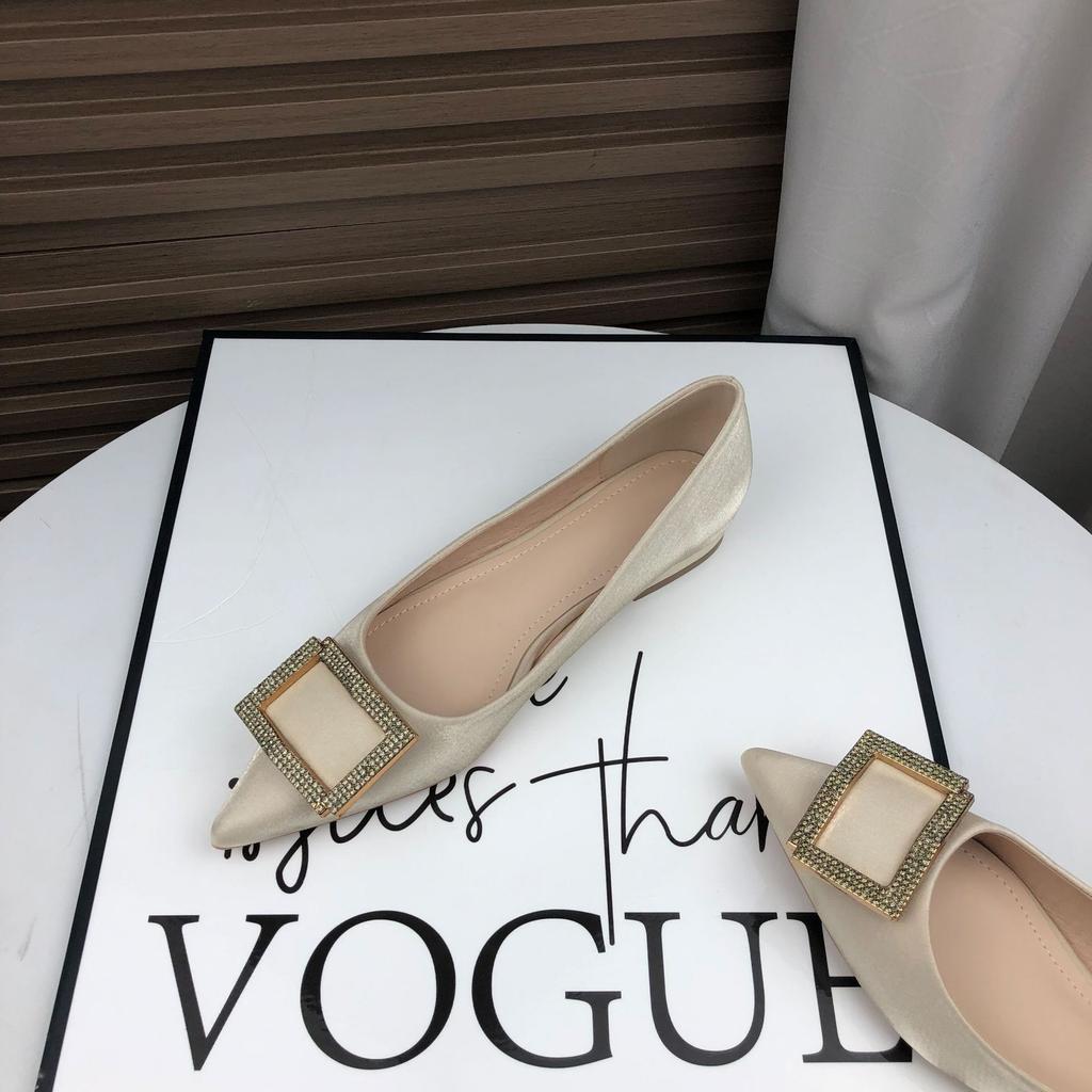 Pointed flat shoes temperament rhinestone rhinestone soft sole commuting shallow mouth single shoes