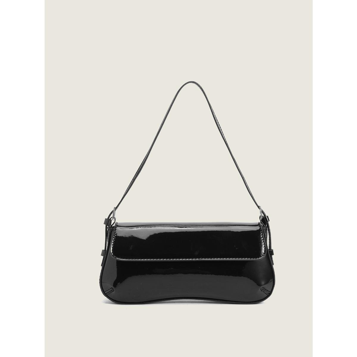 

Red Bag Underarm Bag Spring and Summer Latest Design Item Fashion Simple Commuter Flip Vintage Red Shoulder Bag Durable Material