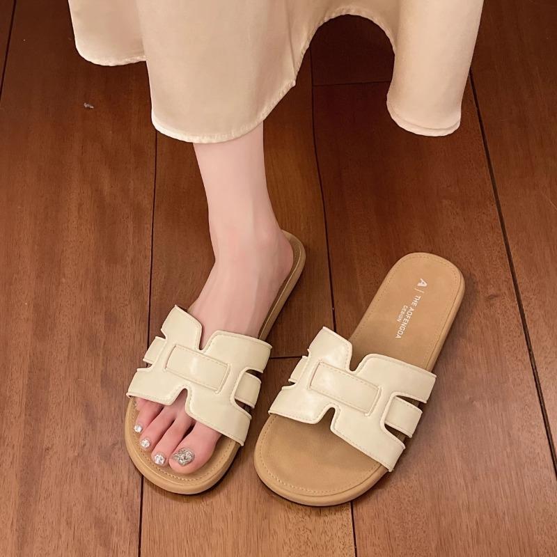 Flat-bottomed slippers women s summer outer wear new fashionable retro woven soft bottom one-word beach sandals 35 бежевый