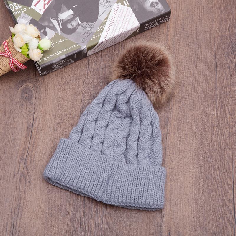 

New Winter Woolen Hat Twist Wool Ball Solid Color Knitted Hat for Men and Women Fashionable Outdoor Warm Hat Ear Protection Hat one size