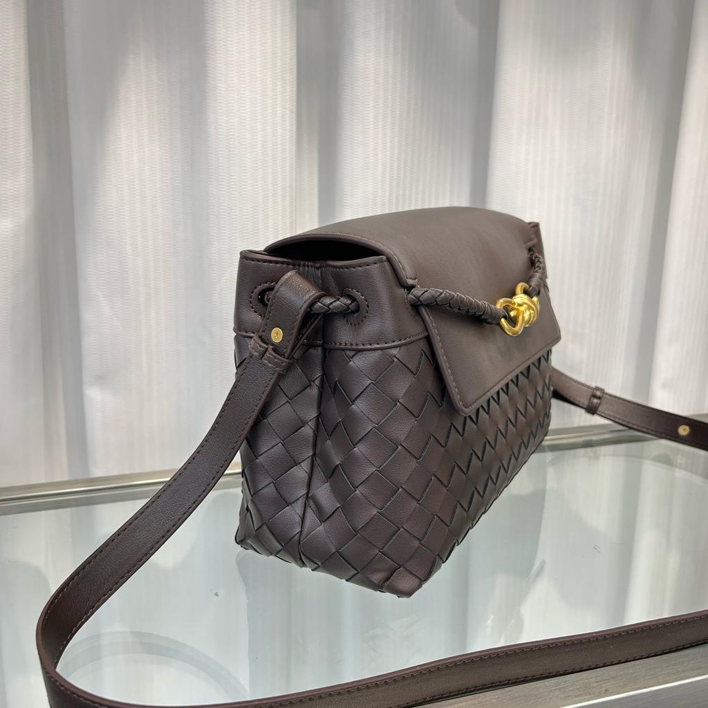 2026 Cross-border Leather Woven Messenger Bag, the Same Fashion Trend for Men and Women, Commuting Versatile Single Shoulder Messenger Bag Bag