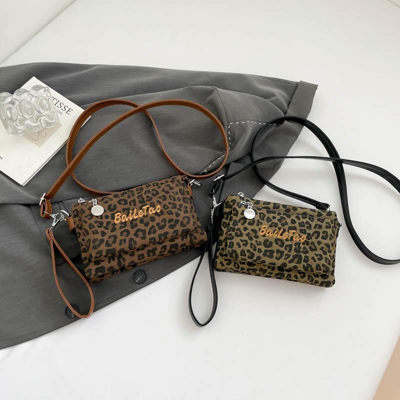 Women's Leopard Print Handbag Vintage Shoulder Bag