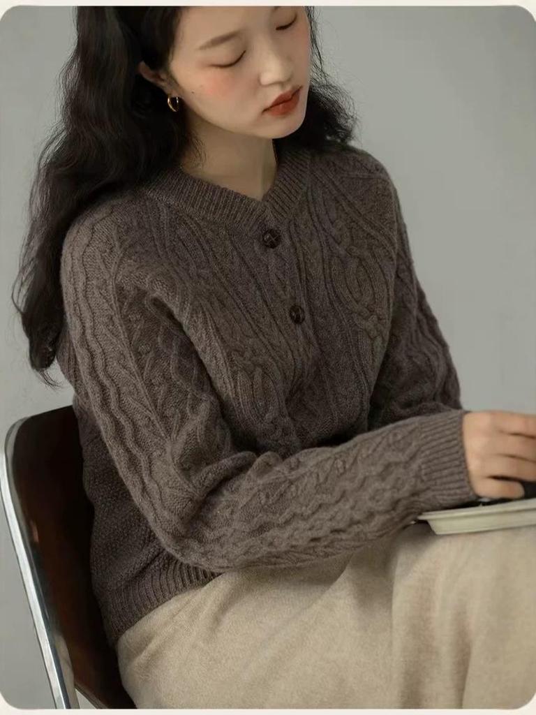 European Retro Cable Knit Wool Cardigan - Women's Early Spring Single-Breasted Sweater Coat
