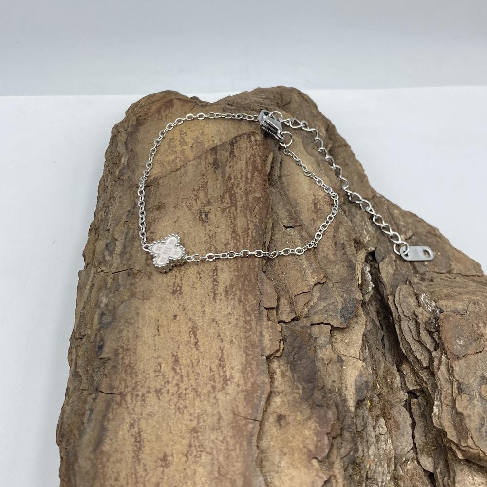 Bransoletka ze stali tytanowej 9 mm, czterolistna koniczyna, wzór gwiazdy, szczęśliwa czterolistna koniczyna