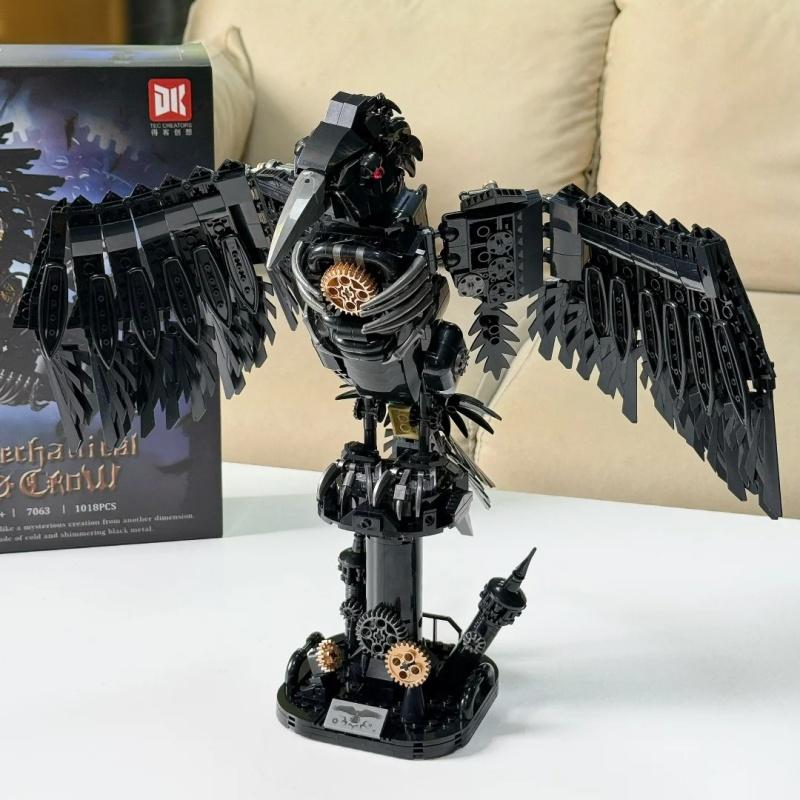 Cyberpunk Mechanical Crow Building Blocks Children's Educational Toys Cool Assembly Model Desktop Ornament Gift