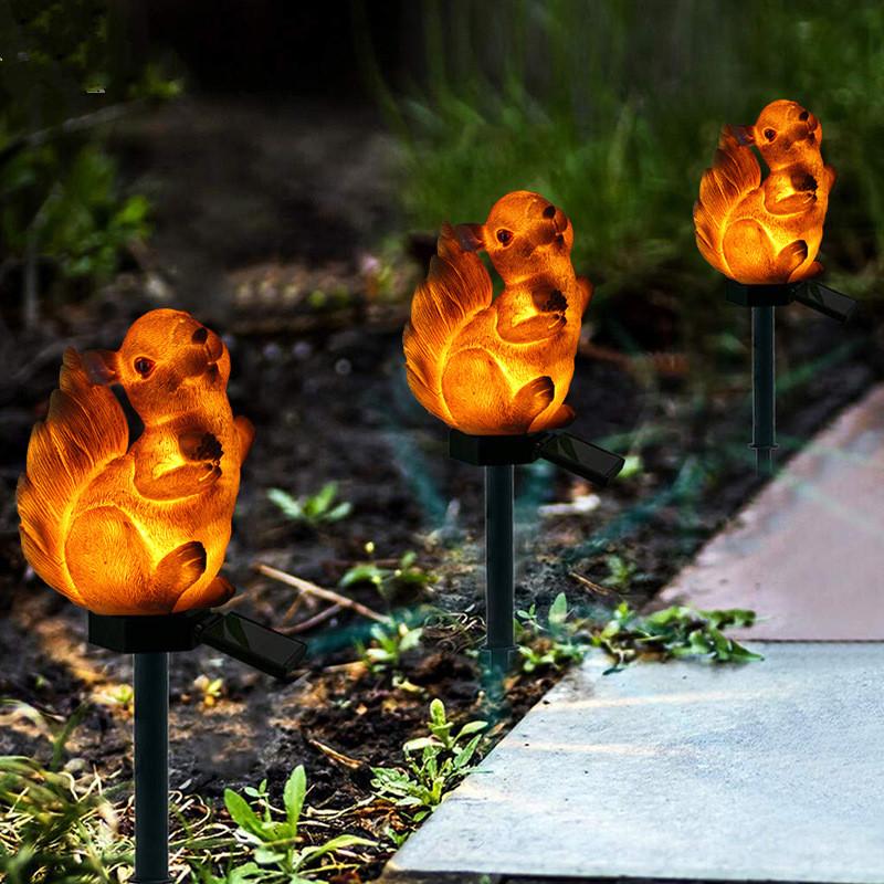 Outdoor LED Lights Resin Waterproof Resin Solar Lawn Light Squirrel Floor Lamp