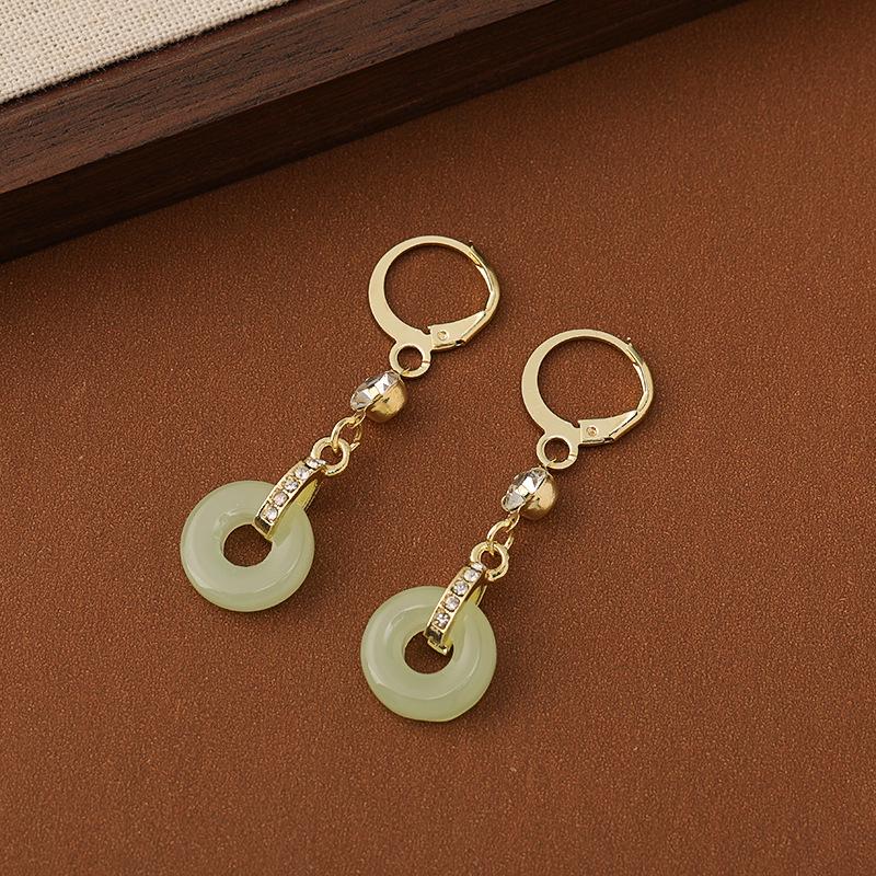 Boucles d'oreilles gland perle en forme d'éventail:  Pendentif Boucle de Paix Style Chinois Rétro pour Costumes Hanfu