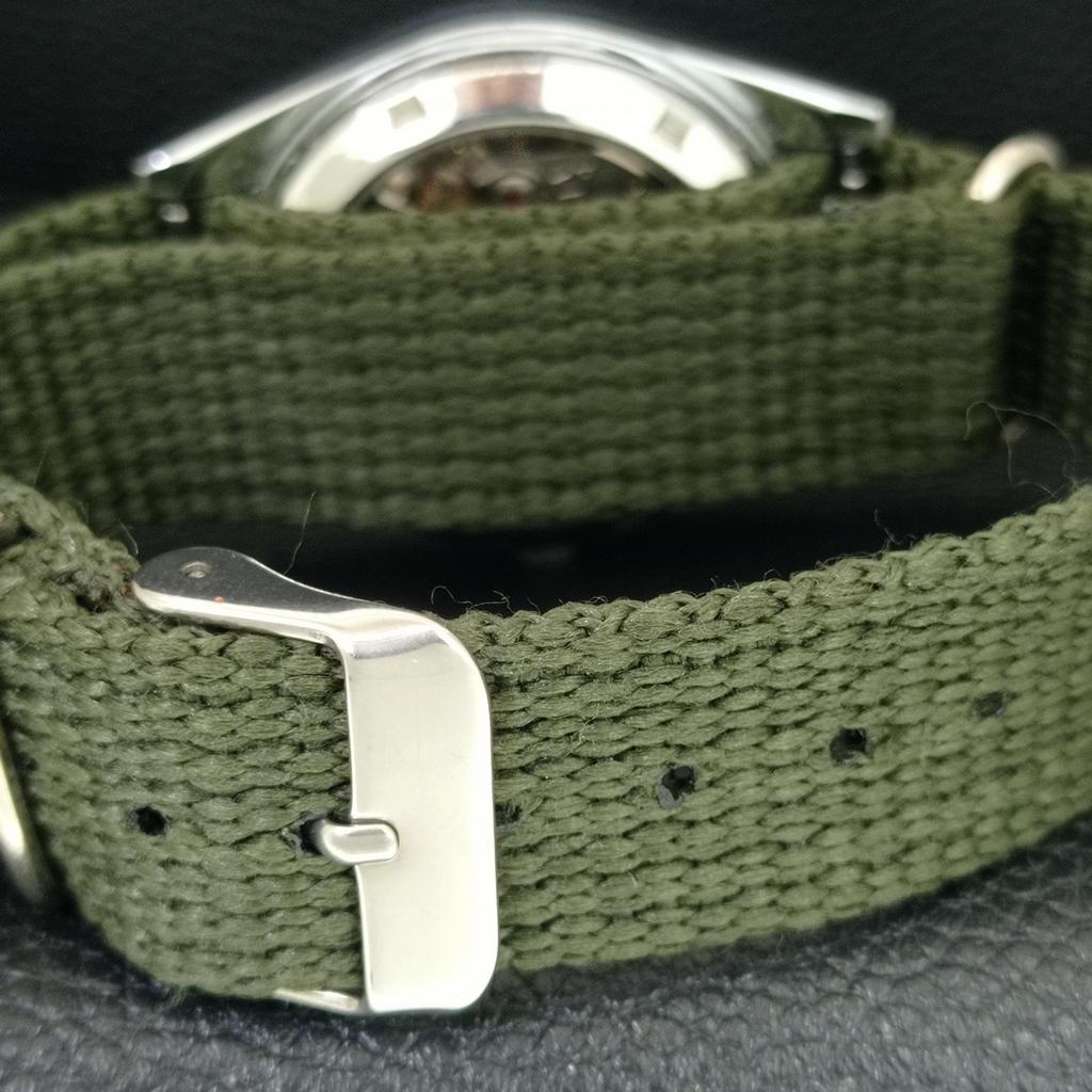 JAPAN VINTAGE REFURBISHED SEIKO 5 AUTOMATIC MENS GREEN DIAL WATCH a444268-1