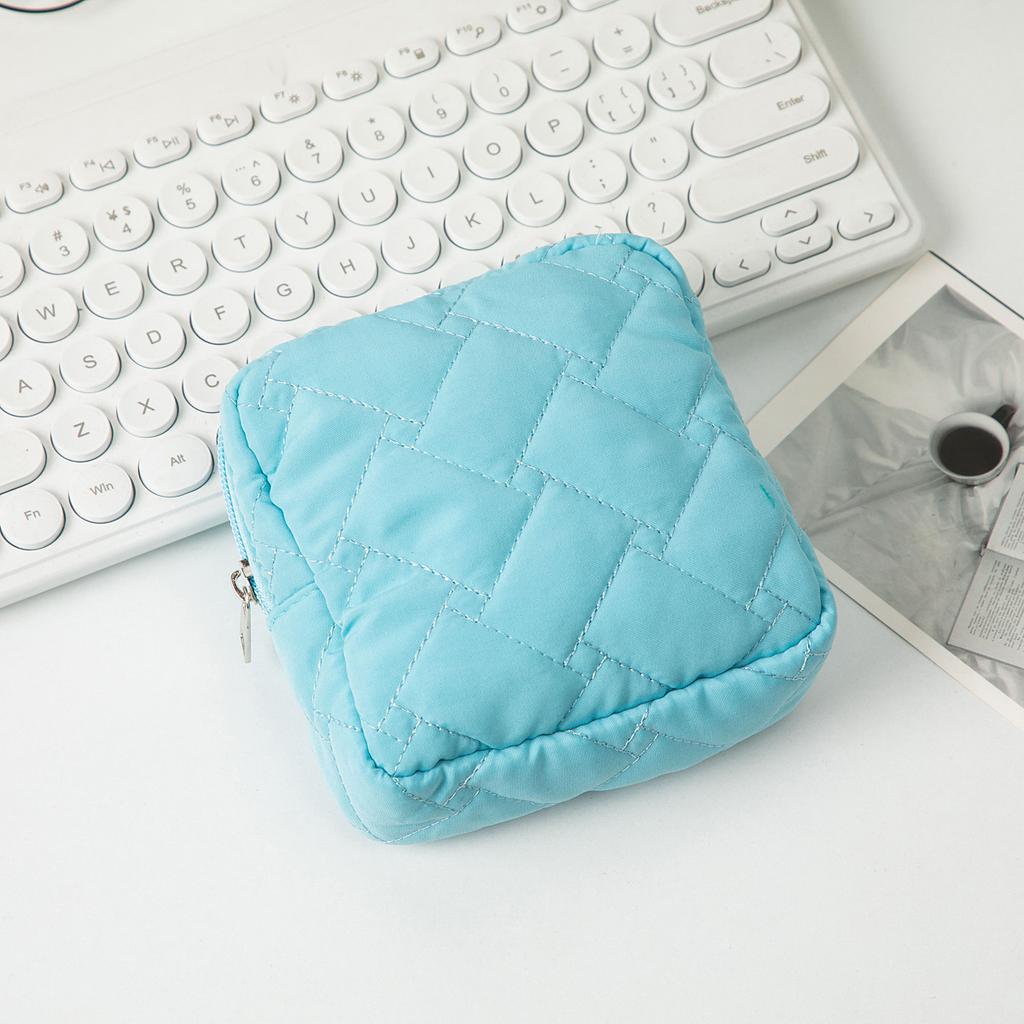 Heart Print Sanitary Napkins Storage Bag Feminine Period Pouch Portable Tampon Organizer Bag Mini Makeup Lipstick Storage Pouch