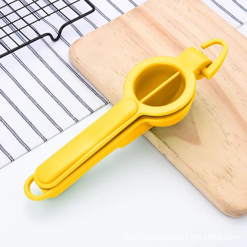 Portable Lemon Squeezer Manual Fruit Juicer Citrus Press Kitchen Tools Mini Blender Hand Press Lemon Juicer Orange Squeezer