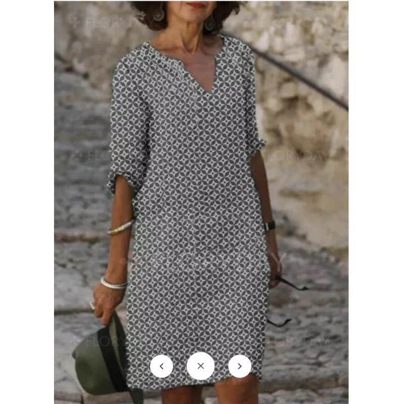 

Женское платье с V-образным вырезом и принтом XL серый