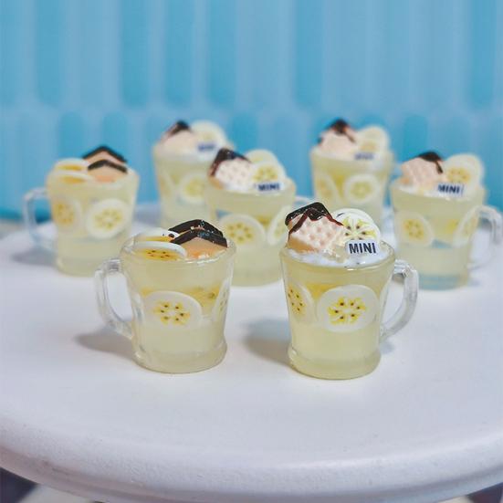 Miniature Drink Model Handmade Summer Mini Banana Drink Doll Accessory for 1:12 Scale Miniature Dessert Table