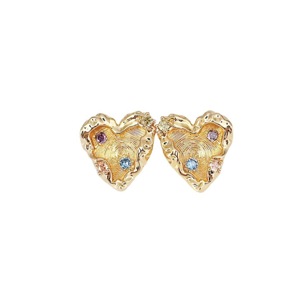 Fashion Medieval Round Love Earrings Retro Metal Stud Earrings Temperament Light Luxury Earrings Women