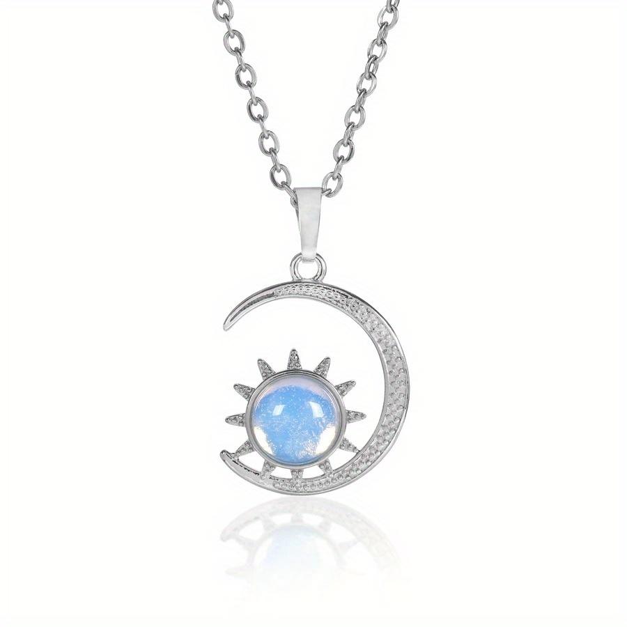 Natural Crystal Stone Inlaid Sun Moon Pendant Amethyst Rose Quartz Classic Charm Necklace Jewelry Necklace Jewelry for Women
