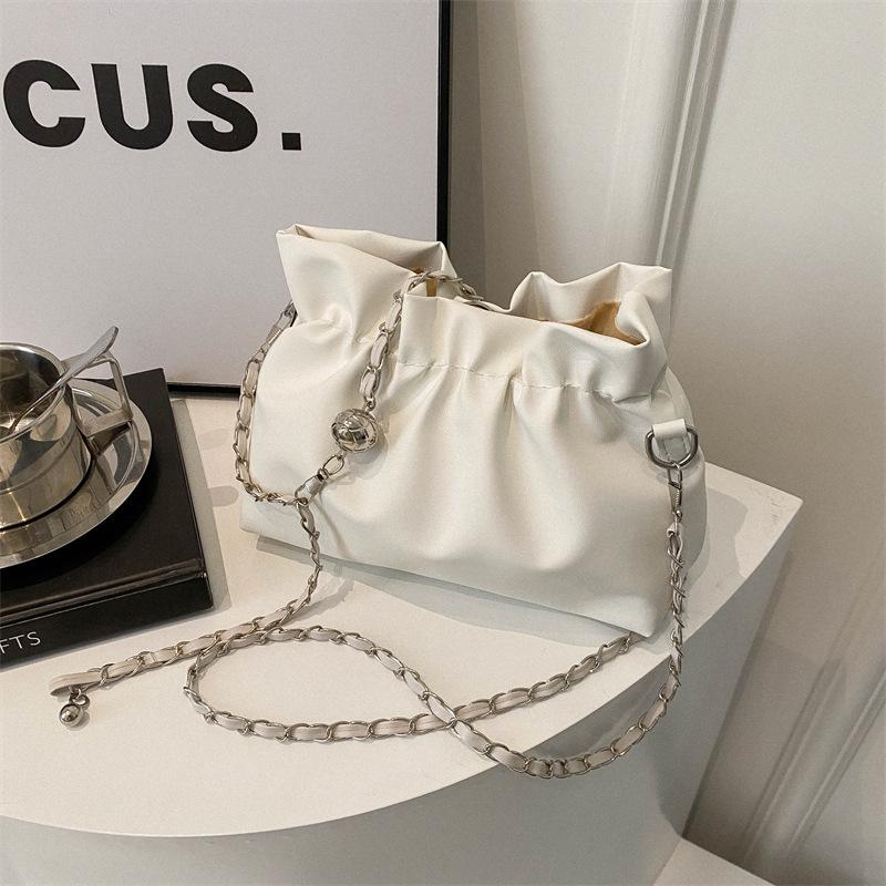 Trendy Women's Bag New Trendy and Fashionable Solid Color Bag Exquisite Chain Design One-shoulder Crossbody Bucket Bag
