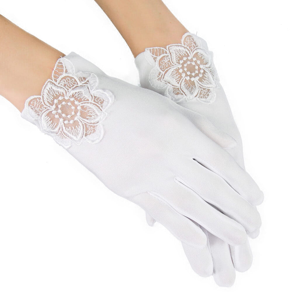 Gloves for a Girl for Communion with a Lace Flower