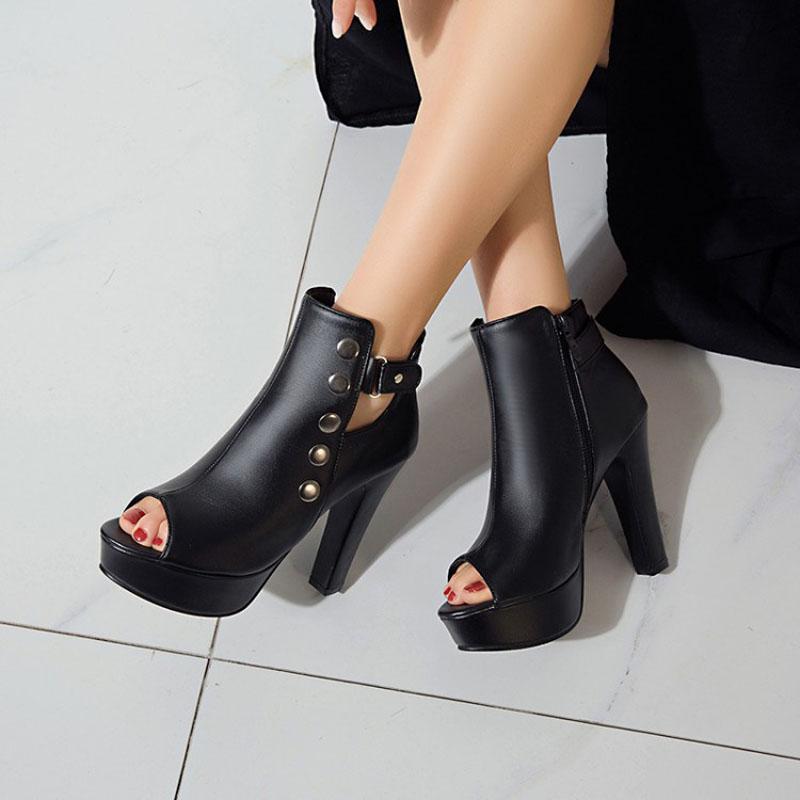 Peep Toe Sandals Women Fashion Rivet Platform Women Shoes Summer Autumn Ankle Boots Sandals Female Shoes Plus Size 43 WSH5342
