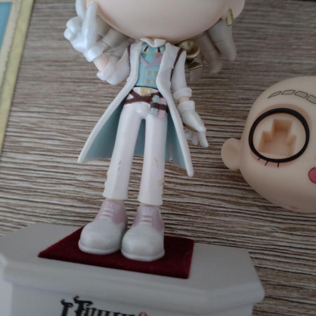 [USED] Prisoner Luca Figure Assembly Workshop Identity V