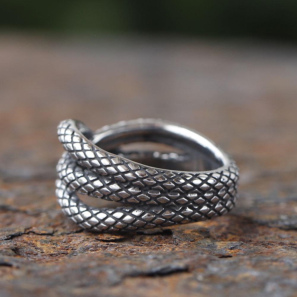New Good Detail Men's Punk Rock FASHION Ring With 3D Snake Gothic Style 316L Stainless Steel Biker Anel Movie jewellery