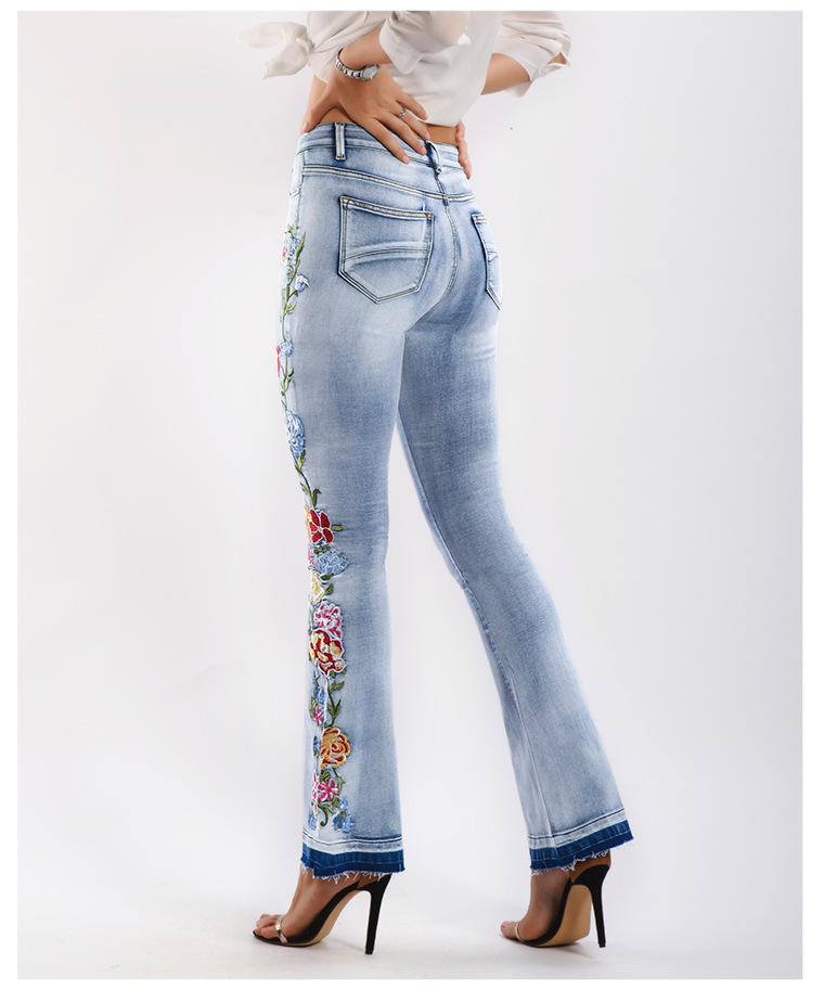 Women's Plus Size 3D Embroidered Flare Jeans
