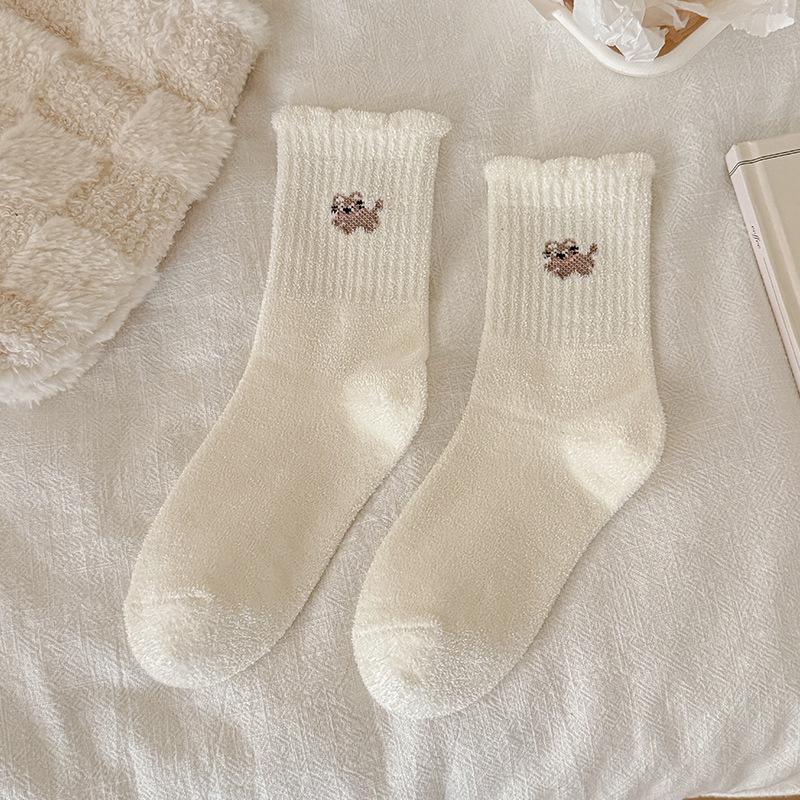 Female Autumn and Winter Plus Velvet Thickened Warm Postpartum Month Boneless Floor Tube Socks