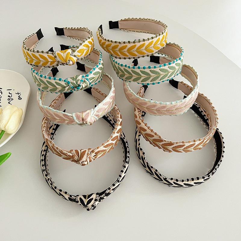 Autumn/Winter Women's Leaf Embroidery Knotted Wide Headband Headband Retro Hair Accessory