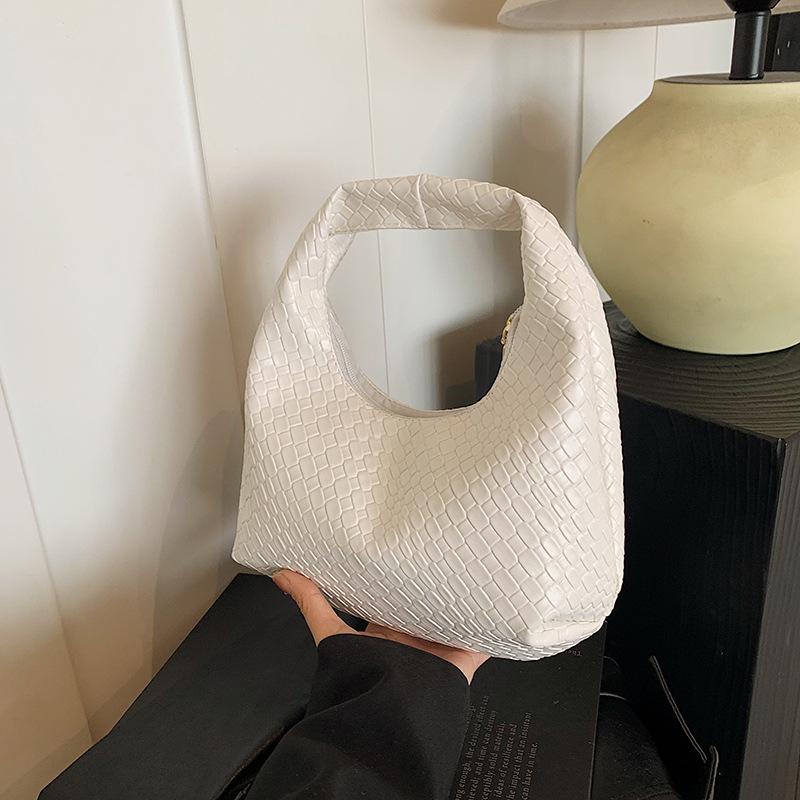 2024 Women's Fashion Crescent Shoulder Bag - Stylish European-American Design