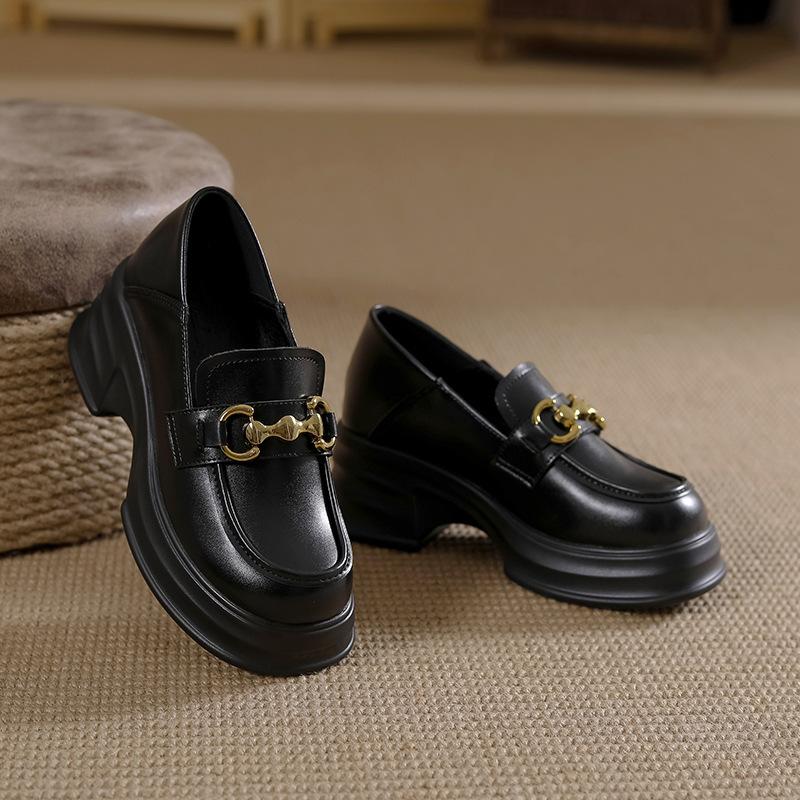 

Внутреннее увеличение высоты 8 см маленький размер 323334 женские бархатные туфли на толстой подошве с металлической пряжкой, универсальные туфли-лодочки из маленькой кожи для женщин 39