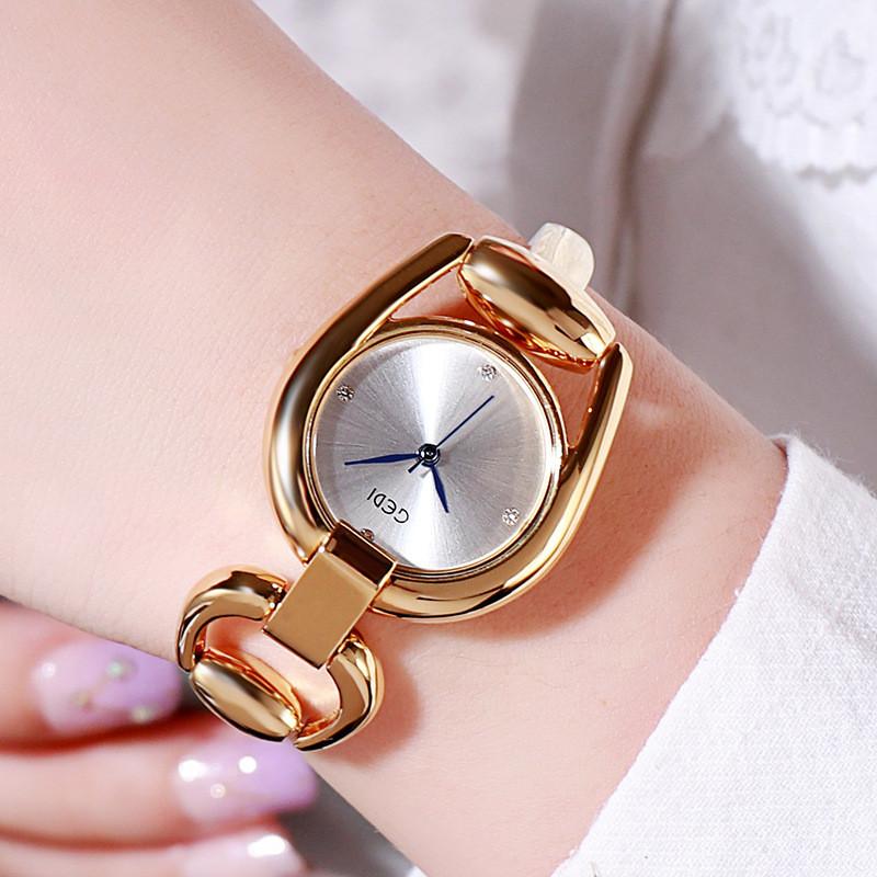 Fashion Ladies Quartz Watch With Alloy Bracelet And Rhinestone Decor For Casual Wear