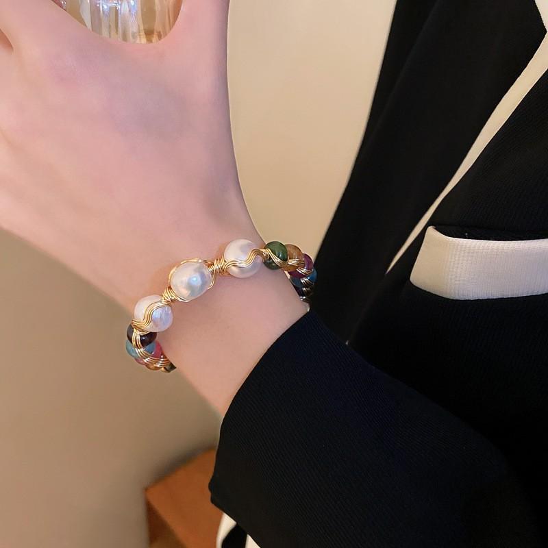 Baroque Pearl Open Cuff Bracelet Women Handmade Vintage Chic Geometric Design Luxury Minimalist Jewelry
