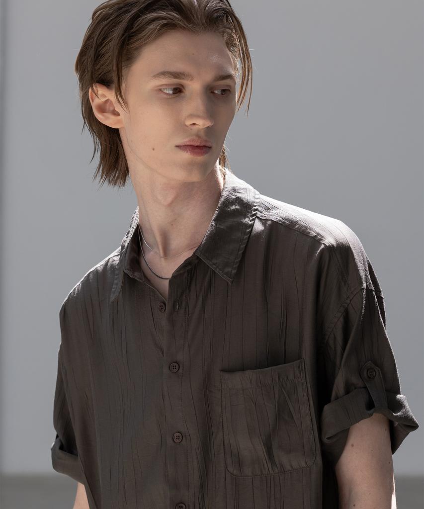 Dekkoloso Wrinkle Texture Short Sleeve Roll-Up Shirt [Charcoal]