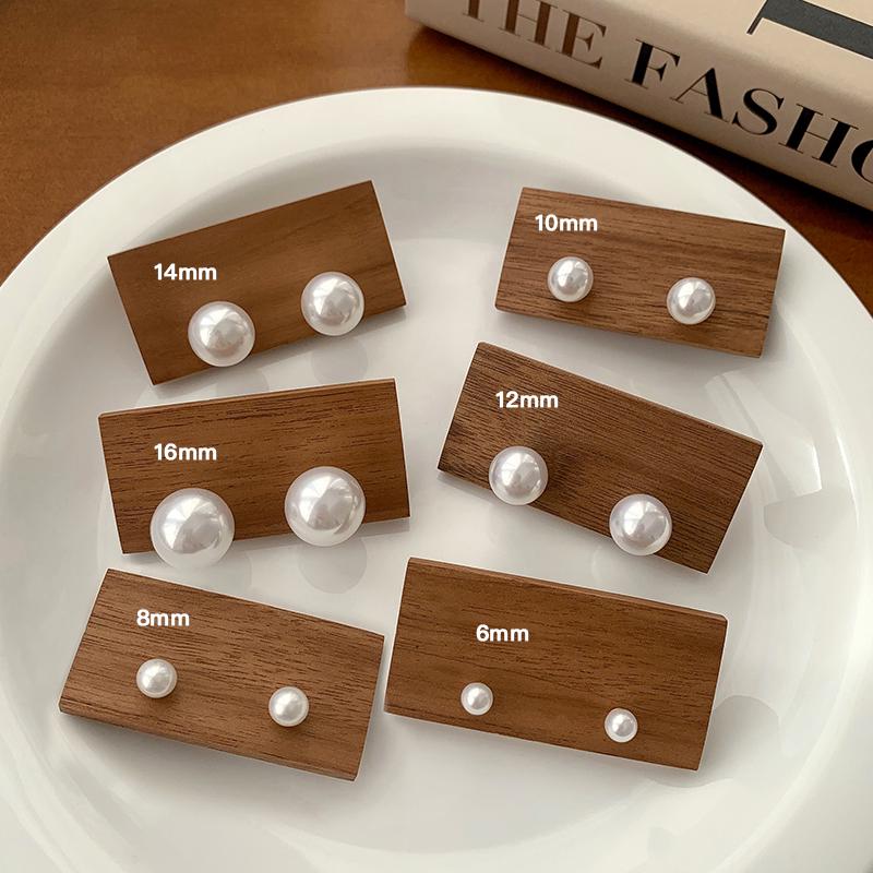 Elegant High-End Large Pearl Stud Earrings - Fashionable and Versatile Daily Wear for Women