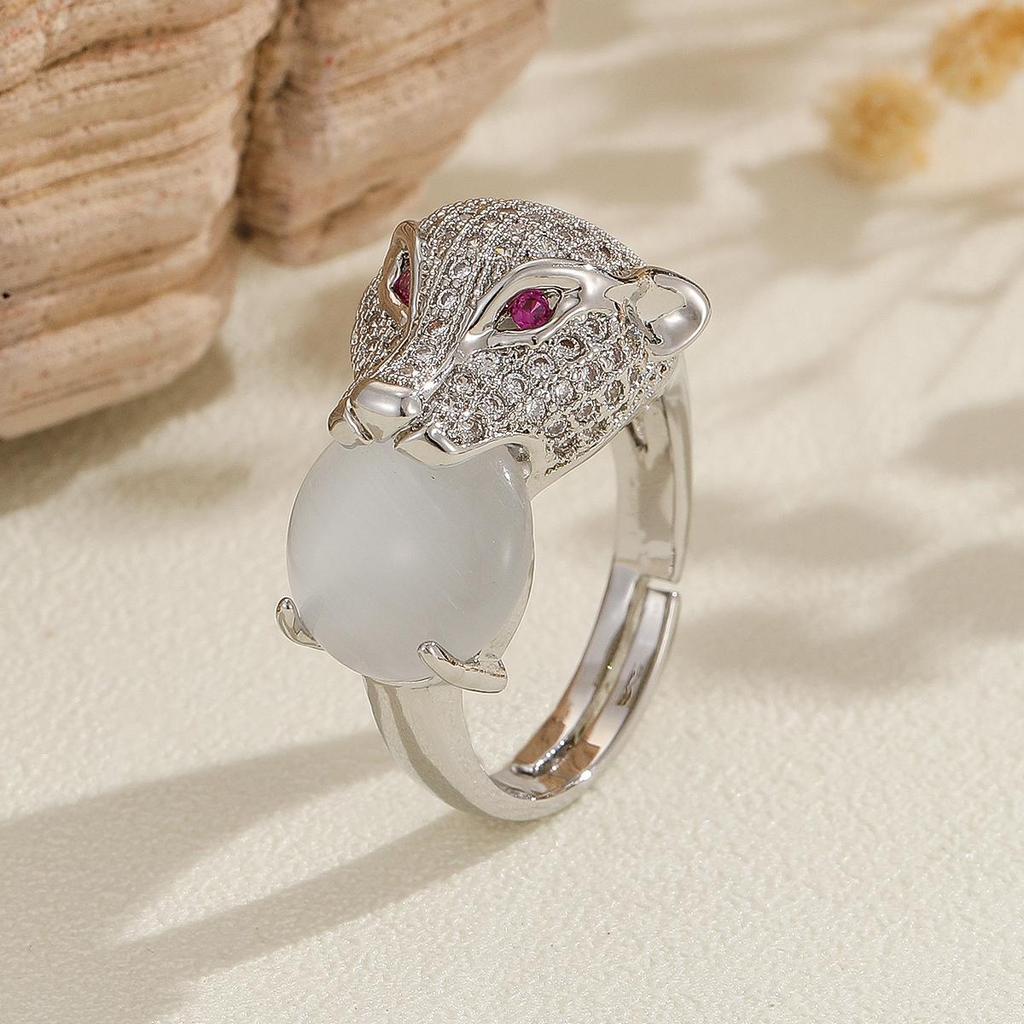 Leopard Head Copper Material Inlaid Zircon Open Ring, Luxurious And Simple Ins Series, Suitable For Women'S Banquet Parties