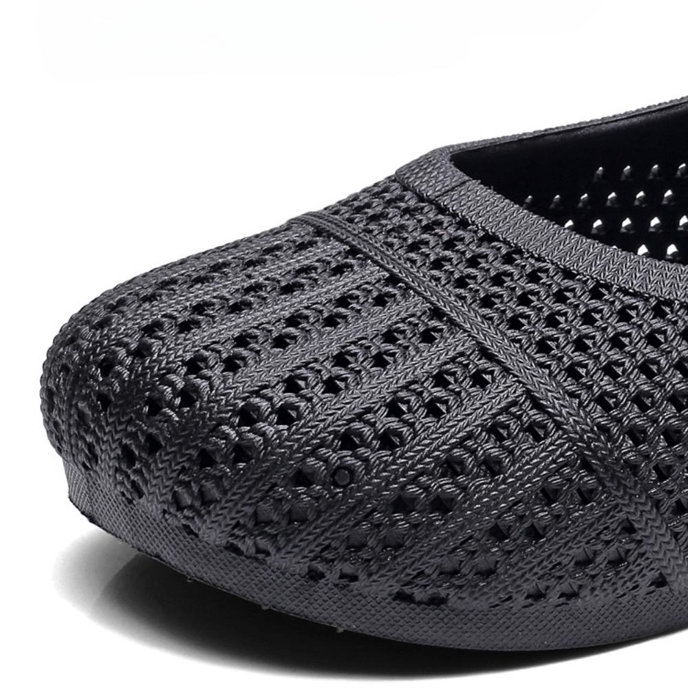 Été Nouveau Style Bout Perforé Creux Sandales Antidérapantes à Porter Chaussures Blanches Respirantes pour l'Extérieur, Chaussures de Plage Polyvalentes à Semelle Plate