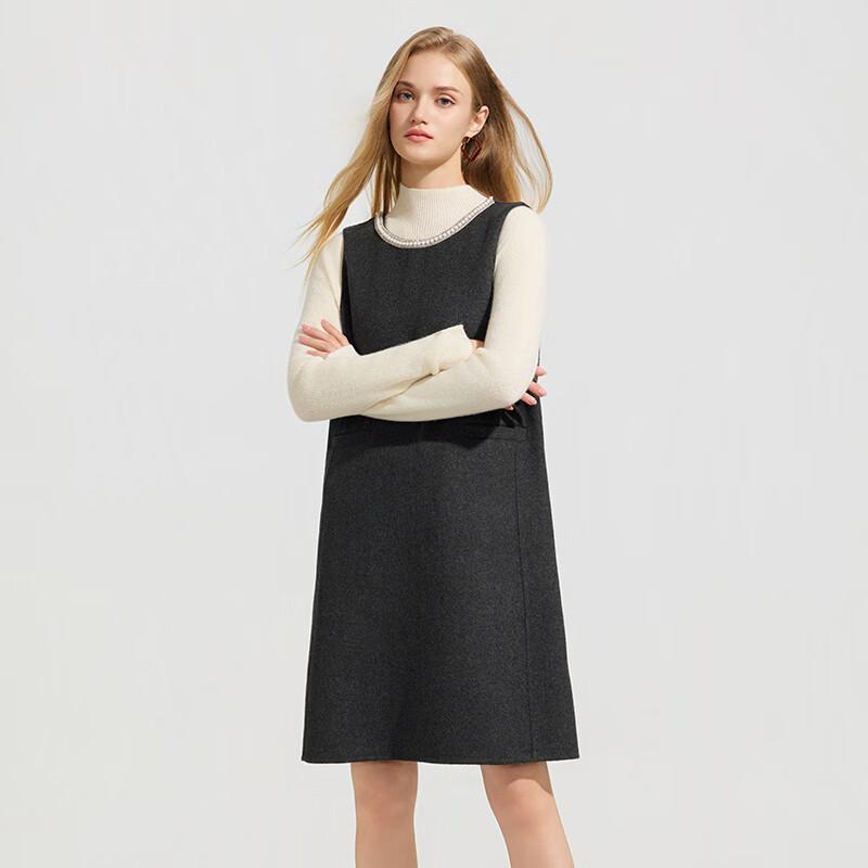 Shetu Minimalistisches zweiseitiges ärmelloses Woll-Minikleid