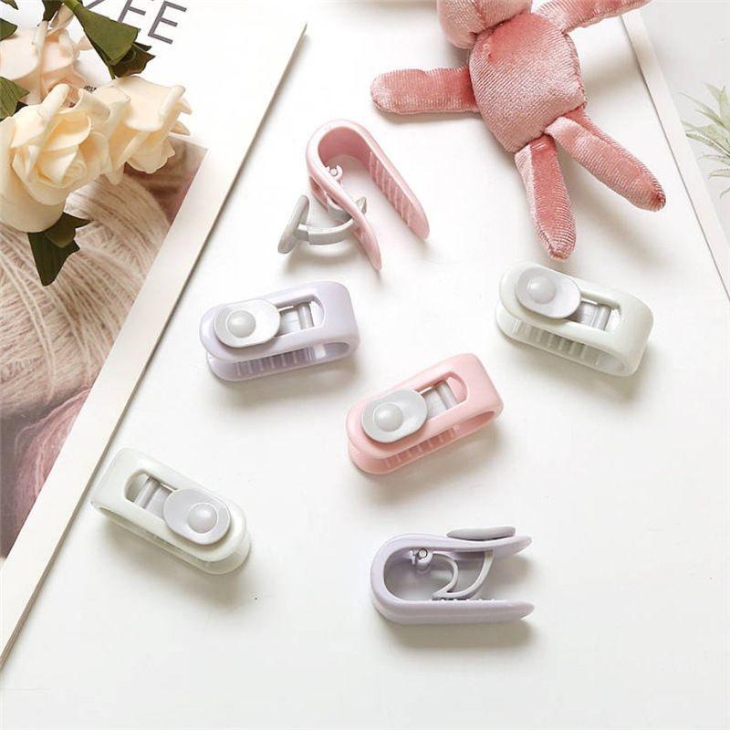 

Needle Free Thumb Buckle, Nail Free Running Bed Sheet And Duvet Cover Fastener One Size